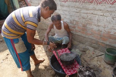 Filtration de la cire après cuisson - Ouest Bengal