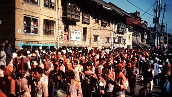 holi-kathmandu-1990-ganesh-art-india22