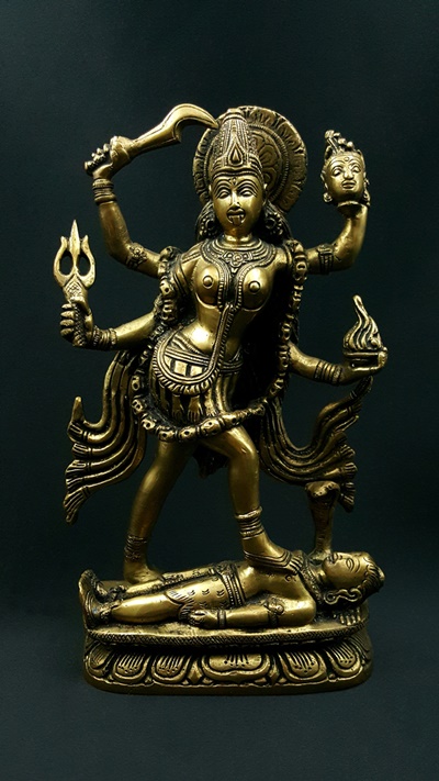 Statue Kali  India kapalamala