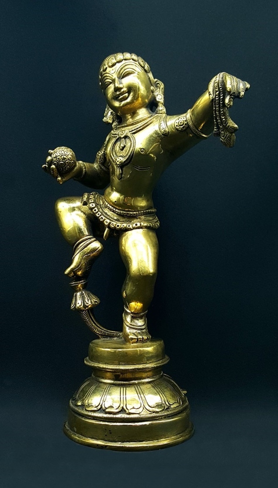The Dance of Balakrishna Statue 