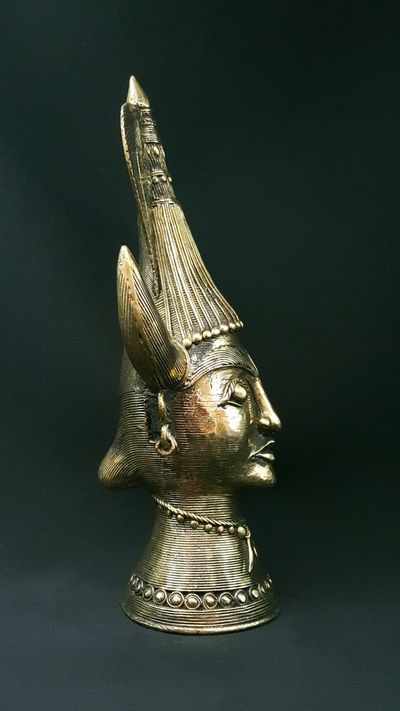 Statue Bastar Buste Homme
