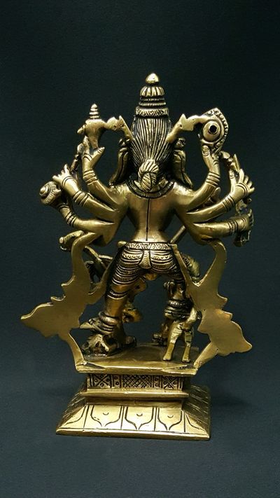 Statue Durga Mahishasuramardini