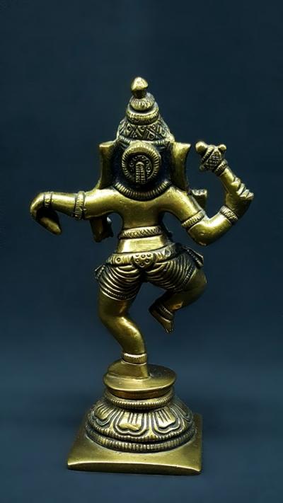Ganesh dansant Nritya Ganapati