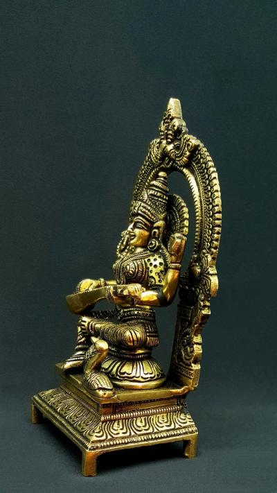 Statue Saraswati